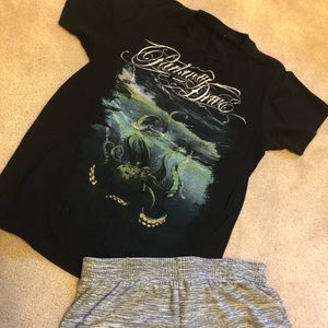 T-shirt and short set